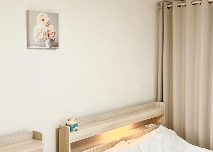 9호선 도보5분,1층,퀸침대3,방2,호텔침구,5인추천,아늑함,가양,등촌,염창,공항노선 *