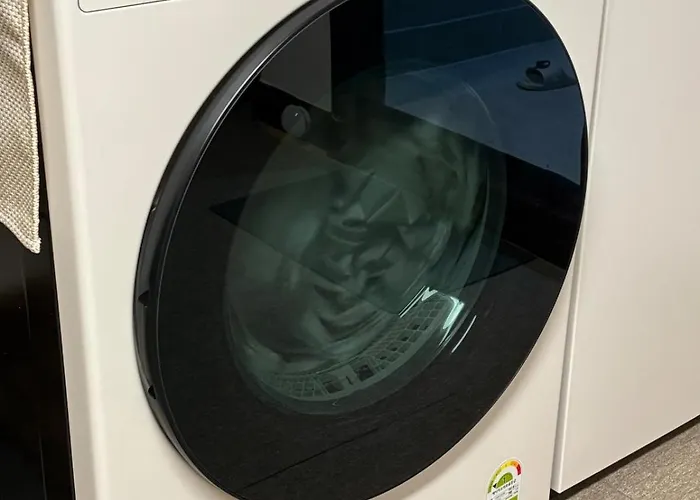 9호선 도보5분,1층,퀸침대3,방2,호텔침구,5인추천,아늑함,가양,등촌,염창,공항노선 아파트